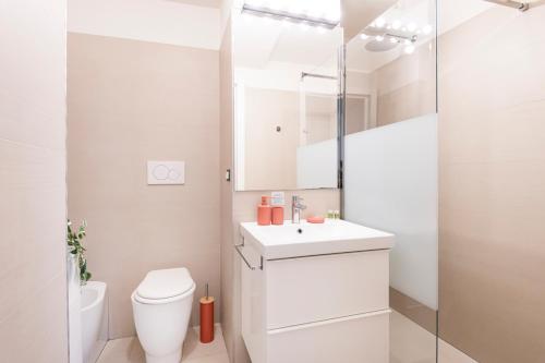 Amazing studio in San Babila - image 12