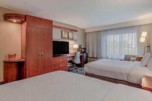 Courtyard by Marriot Cranbury South Brunswick - image 7