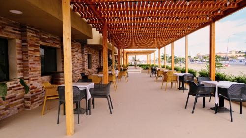 Restaurant, Hotel Aloe Emira NKC in Nouakchott