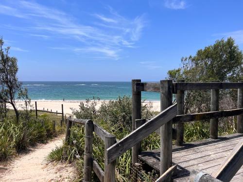 Hargraves Beach Guesthouse 50m to beach in Noraville