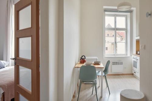 One-Bedroom Apartment image 10