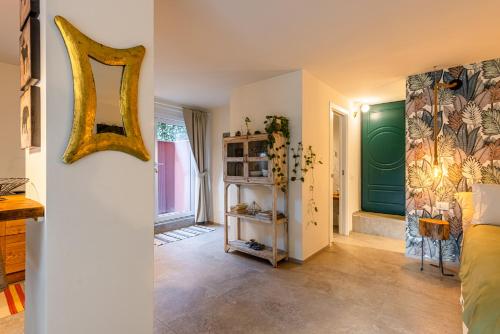 Charming apt in Villa with jacuzzi in Milan, Сеграте (фото 9)