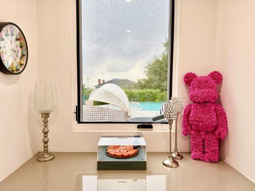 # Marbella Lane - Enchanted Garden & Pool Hideaway