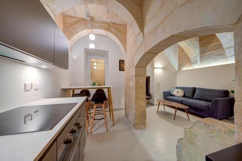 Beautiful, designer 2BR home in heart of Valletta by 360 Estates, La Valeta (foto 7)