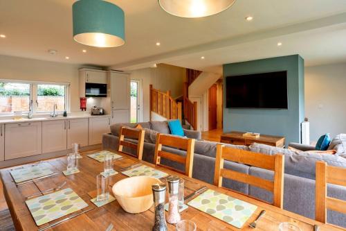設施, Finest Retreats - Oak Cottage in 比德福德