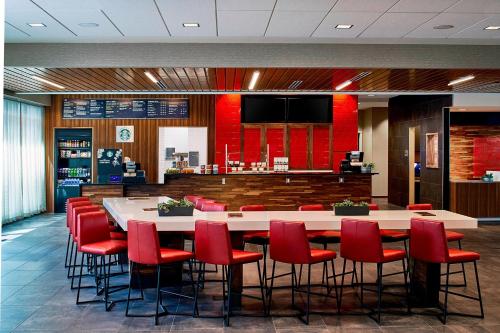Courtyard by Marriott Minneapolis West - 식음료(F&B)
