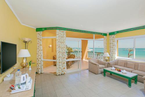 吉夫腾阿祖尔度假酒店