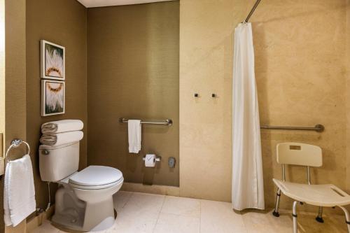 627299477 Courtyard by Marriott Bogota Airport