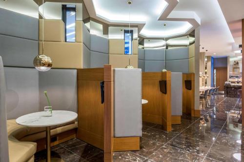 627299503 Courtyard by Marriott Bogota Airport