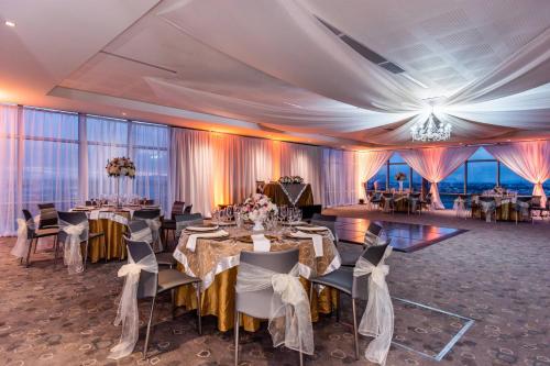 627299580 Courtyard by Marriott Bogota Airport