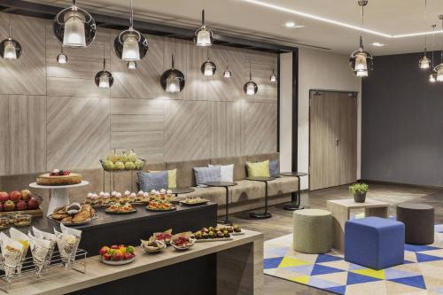 Courtyard by Marriott Hamburg City - image 6