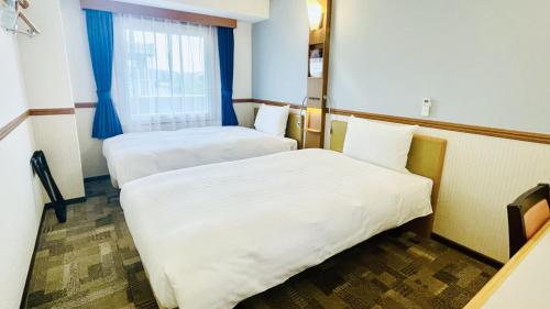 Twin Room - Non-Smoking