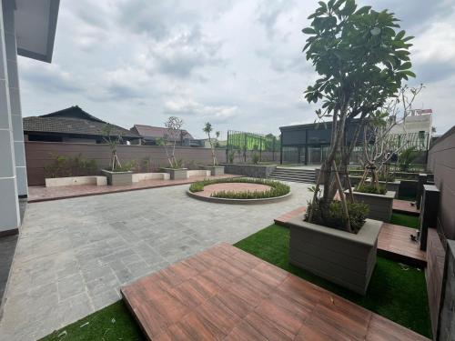 Garden, Grand Travello Hotel Bekasi in Bekasi