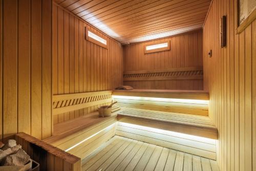 โรงแรมแกรนด์ แซฟไฟร์ ซิตี้ (Grand Sapphire City Hotel) in ฟามากุสต้า