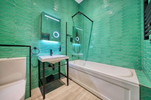 Stunning Central Station 2 Bed Apartment B4, Glasgow (photo 9)