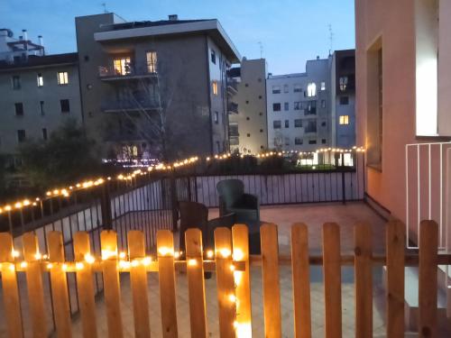 Eros casa, Mediolan