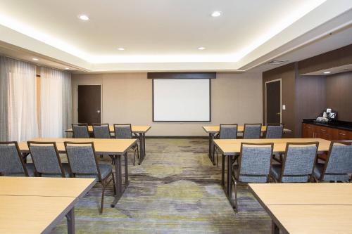 Courtyard by Marriott Boston Westborough - image 2