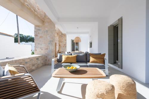 บริการและสิ่งอำนวยความสะดวก, Triotissa Local Living Residences in ดริออส