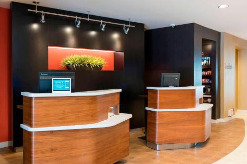 Courtyard by Marriott Livermore - image 12