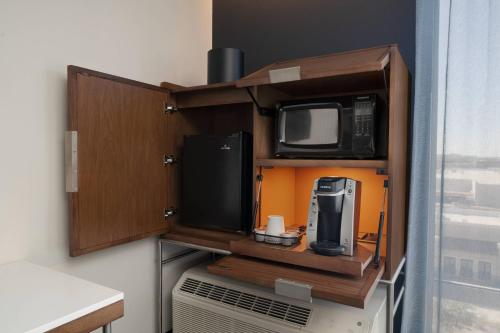 Courtyard by Marriott Houston I-10 West/Memorial - image 4
