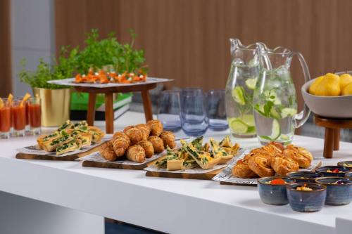Courtyard by Marriott Bucharest Floreasca - image 5
