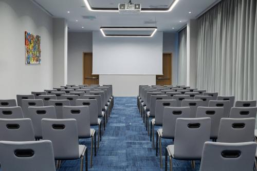 Courtyard by Marriott Bucharest Floreasca - image 14