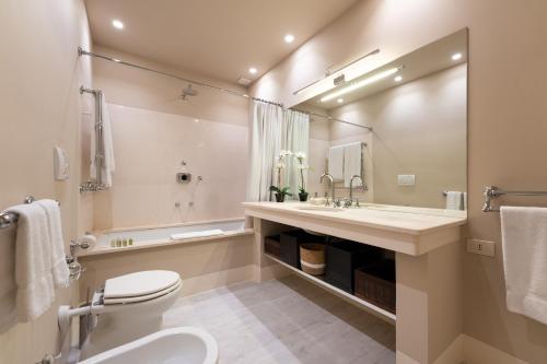 Via del Campuccio, 72 - 300 sqm Luxurious with Parking and Private Terrace - Florence Charming Apartments, Florenz (Foto 7)