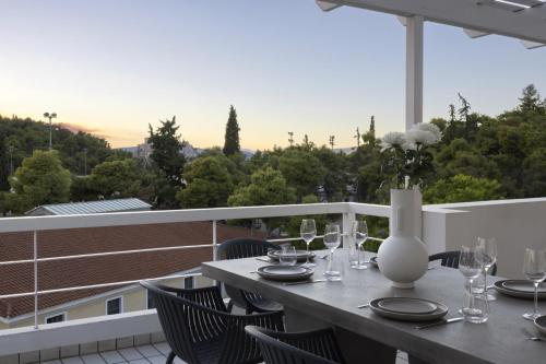 Spacious 3bdr Apartment with Monumental View - image 8