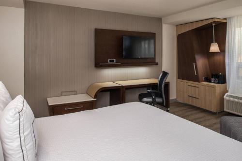 Courtyard by Marriott Temecula Murrieta - image 12