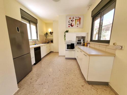 A villa in the desert in Halutza