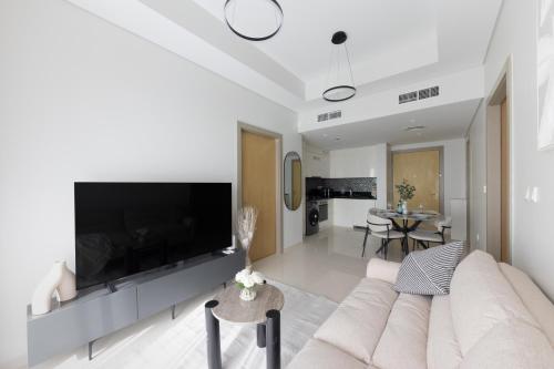 Cozy 2BR in Business Bay, Aykon Tower, Dubaj