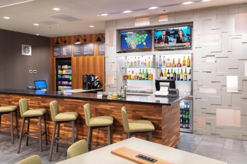 . Courtyard by Marriott Bowie
