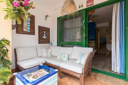 Home2Book Cozy Duplex, Terrace & Pool, Caleta