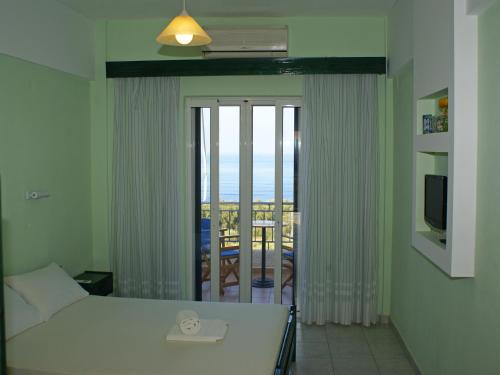 Ferouli Residence in Riza