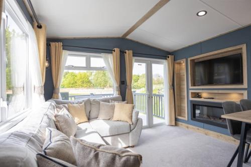 2 bedrooms, 4 beds