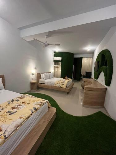 room detail thumbnail 0