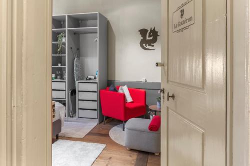 Chambre chaleureuse dans la vieille ville de Fribourg in Freiburg im Üechtland, Schweiz
