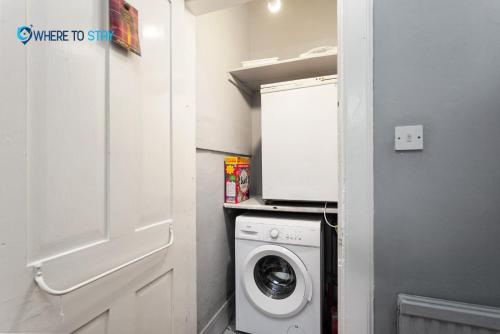 Marvellous 2 bed apartment Edinburgh - Tap to explore photos