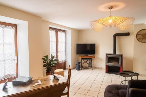 Gîte du régourdel avec spa (Gite du regourdel avec spa) in Chirac