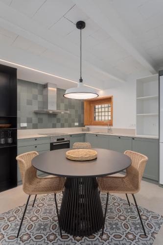 Létesítmények, Majordoms Estada Historica in Banyoles