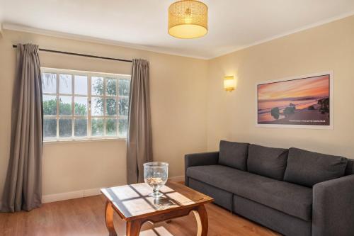 Canaan Boutique Casa do Monte by Get Your Stay Canaan Boutique Casa do Monte by Get Your Stay