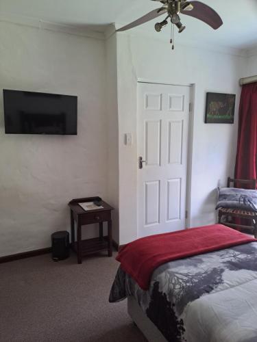 At Upperwood Manor – Knysna, MO