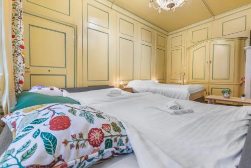 Chambre atypique dans la vieille ville de Fribourg in ไฟรบวร์ก