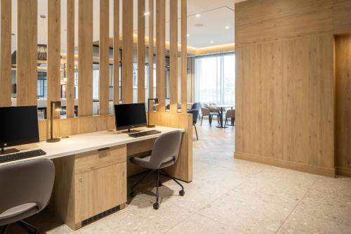 Courtyard by Marriott Inverness Airport - image 8