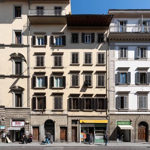 Via Panzani 16, 4th Floor - Patrizia - Bright apartment 300m from Duomo and Train station