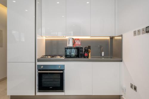 Downtown Apartment Studio near Burj Khalifa, Dubai (photo 4)