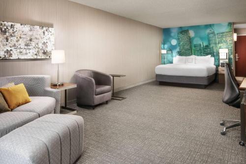 Deluxe King Room with Sofa Bed