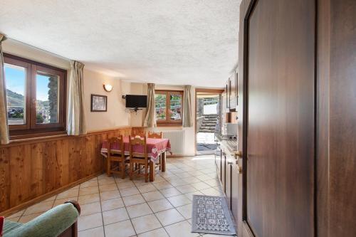  Maison Godioz - Appartamento 1 in Leverogne Rochefort