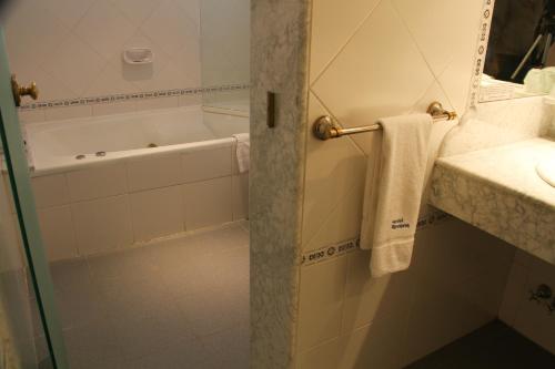 Junior Suite with Sea View image 8