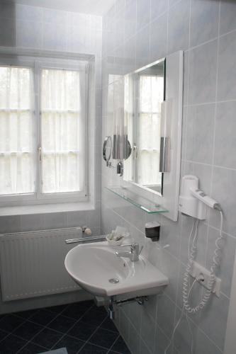 Fürdőszoba, Gaste- und Vitalhaus Sauer in Kitzeck Im Sausal